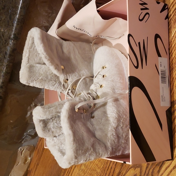 NWT 9.5 STUART WEITZMAN McKenzee BEIGE BOOTS - Picture 3 of 12